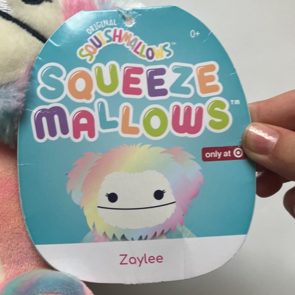 Squeeze me Squishmellow (zaylee) - Picture 2 of 3